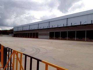 出租 和 出售 仓库 在 Si Racha, Chon Buri