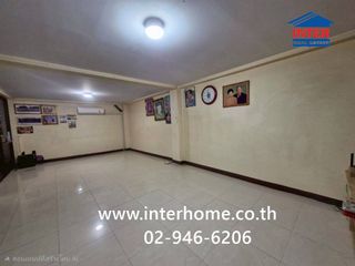 À vendre 5 chambres local commercial à Pak Kret, Nonthaburi