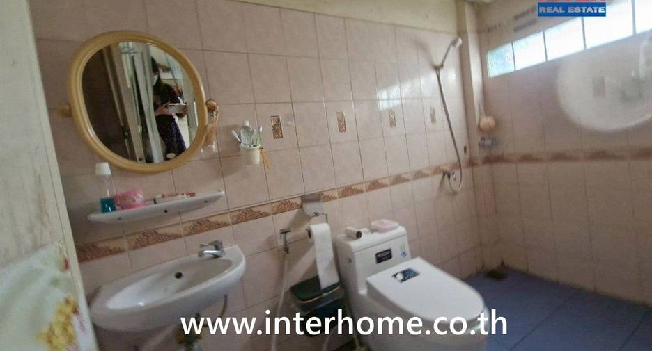 For sale 5 ベッドルーム retail Space in Pak Kret, Nonthaburi