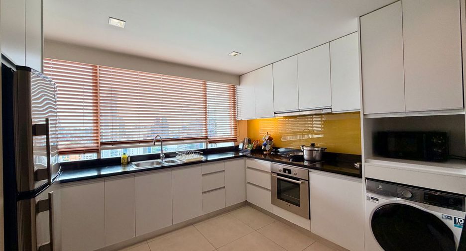 Apartamento con servicios en alquiler de 3 habitaciones en Pathum Wan, Bangkok