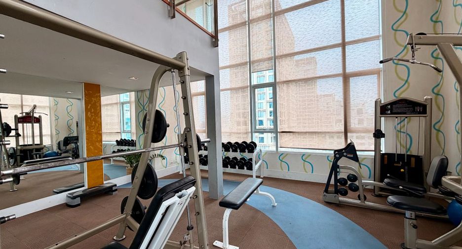 Apartamento con servicios en alquiler de 3 habitaciones en Pathum Wan, Bangkok