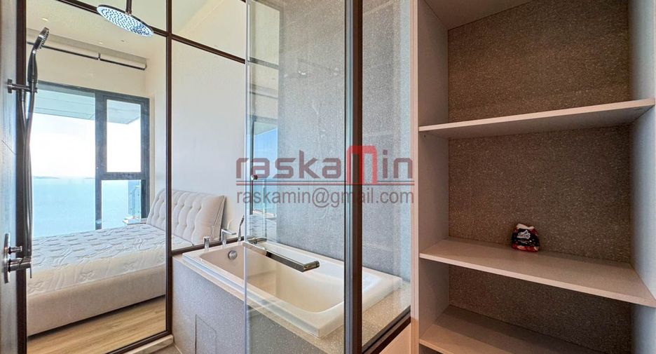 For sale 3 bedrooms condo in North Pattaya, Pattaya