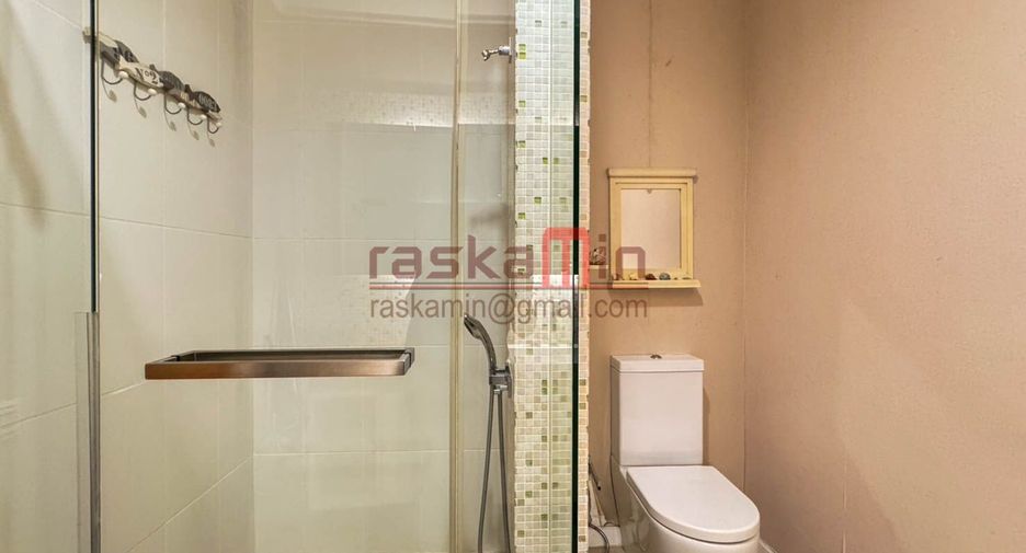 For rent 2 bedrooms condo in North Pattaya, Pattaya
