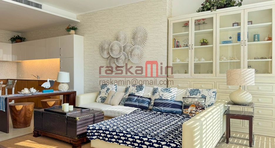 For rent 2 bedrooms condo in North Pattaya, Pattaya