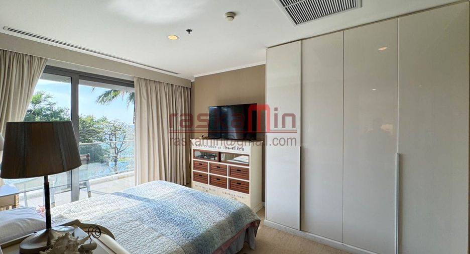For rent 2 bedrooms condo in North Pattaya, Pattaya