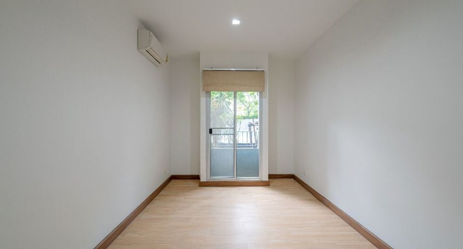 Wohnung zum Kauf mit 2 Zimmer in Khlong Toei, Bangkok