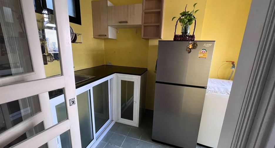For rent and for sale 1 bed condo in Yan Nawa, Bangkok