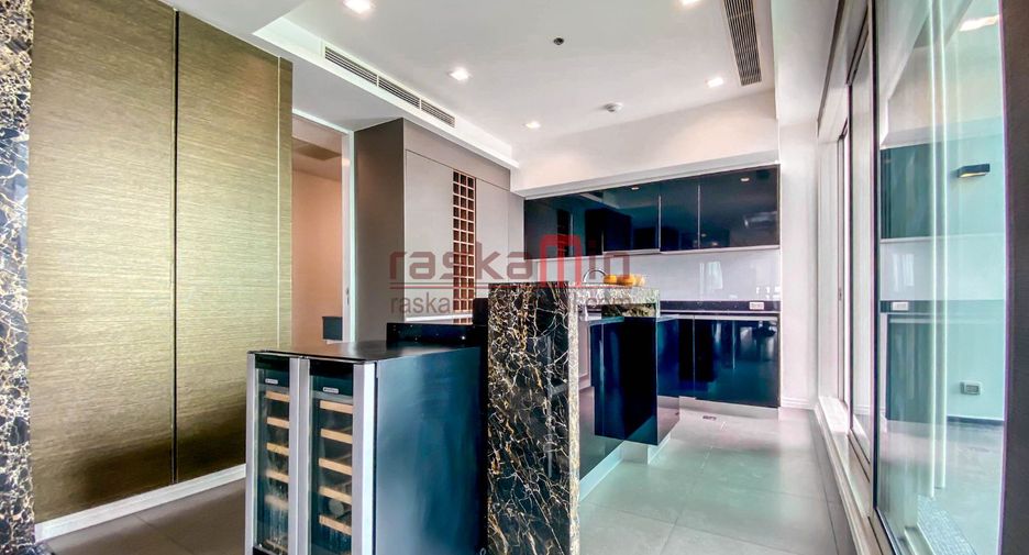 À vendre 4 chambres condo à Sathon, Bangkok