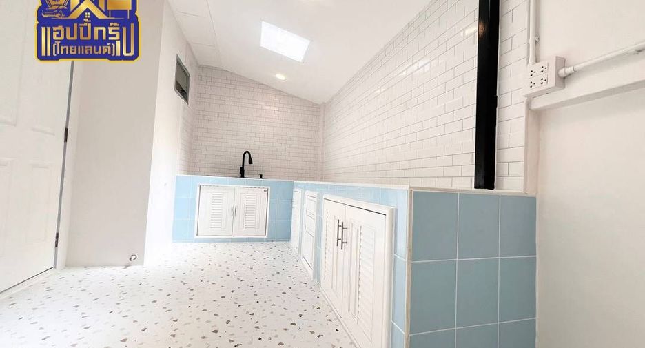 Casa en venta de 2 habitaciones en Si Racha, Chonburi