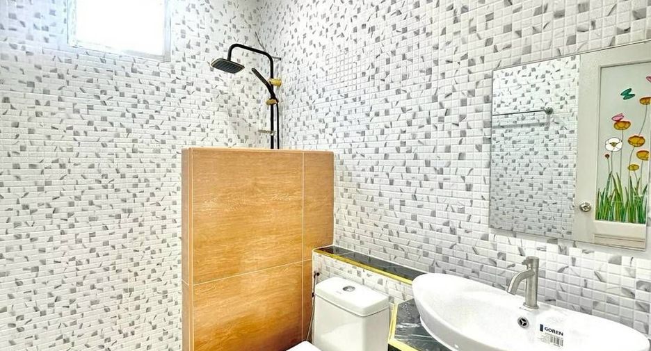 Haus zum Kauf mit 3 Zimmer in Si Racha, Chonburi