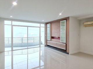 Продажа 2 спальни кондо в Mueang Chon Buri, Чонбури