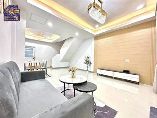 For sale 2 bedrooms townhouse in Ban Bueng, Chonburi