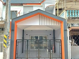 For sale 2 bedrooms townhouse in Ban Bueng, Chonburi