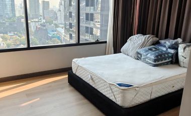 À louer 2 chambres condo à Bang Rak, Bangkok