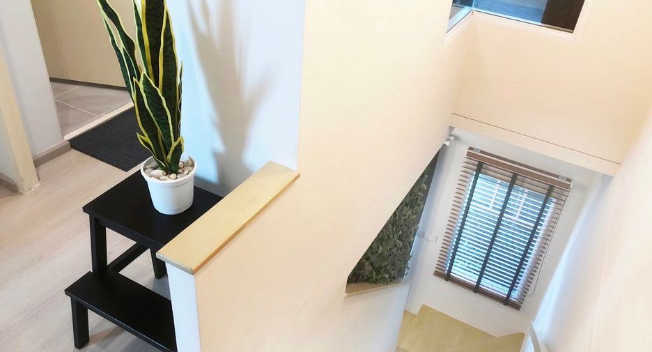 For rent 2 ベッドルーム townhouse in Bang Phli, Samut Prakan