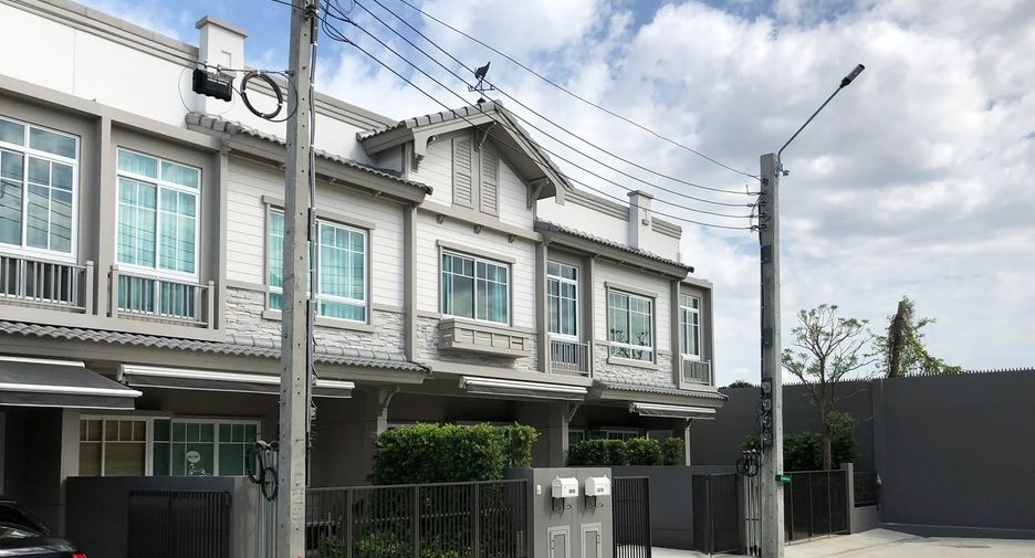 For rent 2 ベッドルーム townhouse in Bang Phli, Samut Prakan