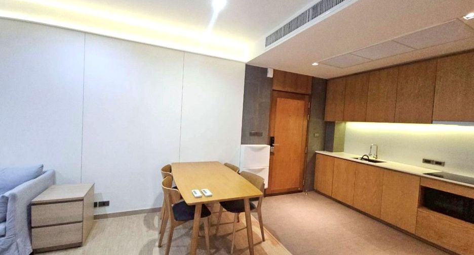For rent 2 bedrooms condo in Watthana, Bangkok