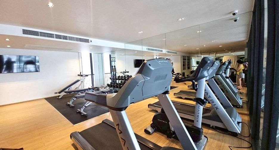 For rent 2 bedrooms condo in Watthana, Bangkok