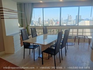Wohnung zur Miete mit 3 Zimmer in Khlong Toei, Bangkok
