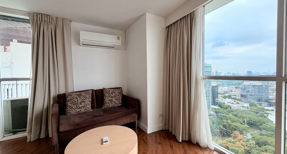 For rent 4 bedrooms serviced apartment in Pathum Wan, Bangkok