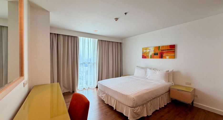 For rent 4 bedrooms serviced apartment in Pathum Wan, Bangkok