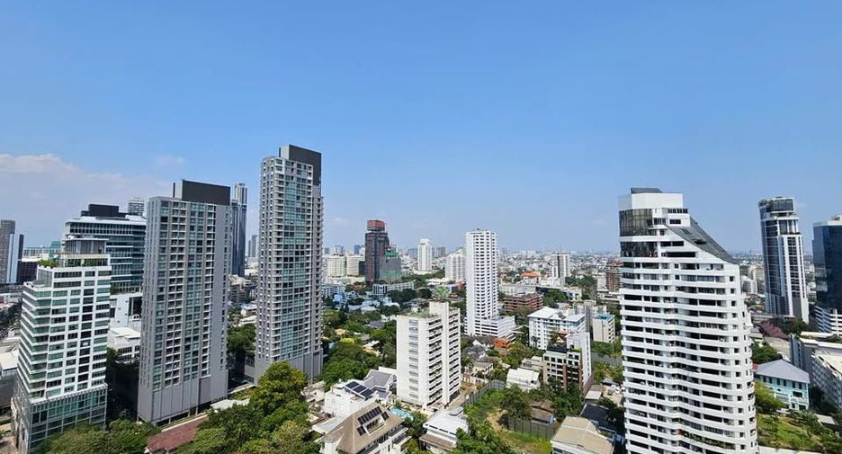 ให้เช่า 3 ห้องนอน คอนโด ใน วัฒนา, กรุงเทพฯ