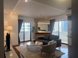 For rent 3 bedrooms condo in Watthana, Bangkok