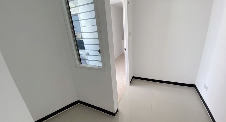 ให้เช่า 3 ห้องนอน คอนโด ใน วัฒนา, กรุงเทพฯ