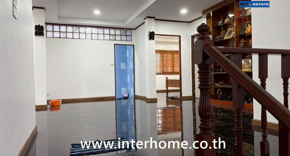 出售 6 卧室 独立屋 在 Wang Thong Lang, 曼谷