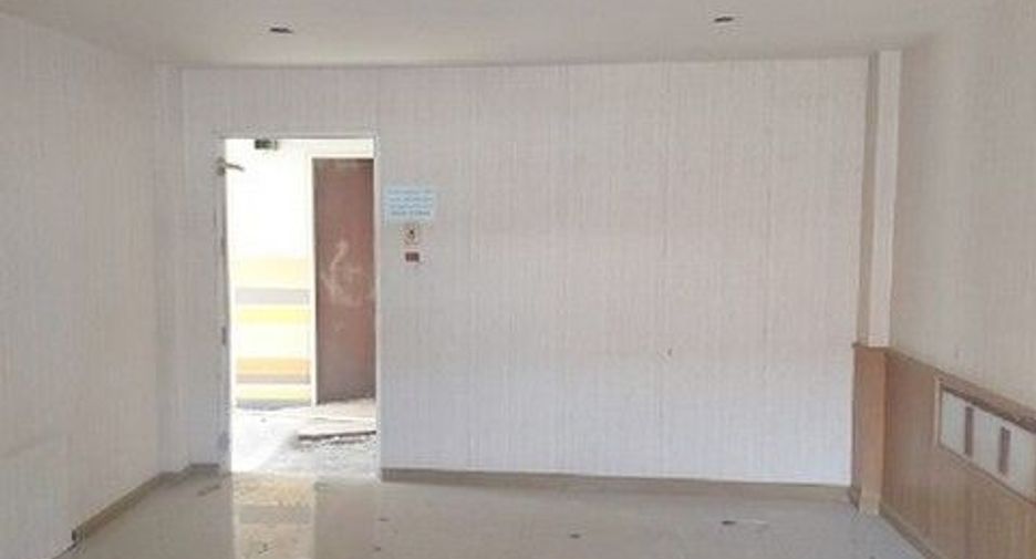 Hotel zum Kauf mit 1 Zimmer in Loeng Nok Tha, Yasothon