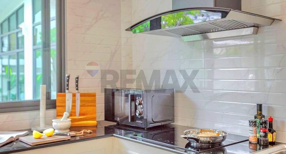 For sale 4 bedrooms villa in Ko Samui, Surat Thani