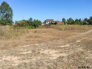 Продажа Участок в Loeng Nok Tha, Yasothon