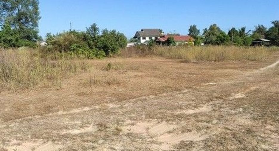 Продажа Участок в Loeng Nok Tha, Yasothon