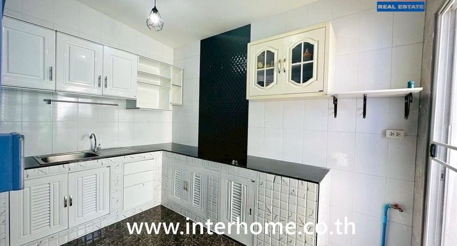 For sale 3 bedrooms townhouse in Sai Mai, Bangkok