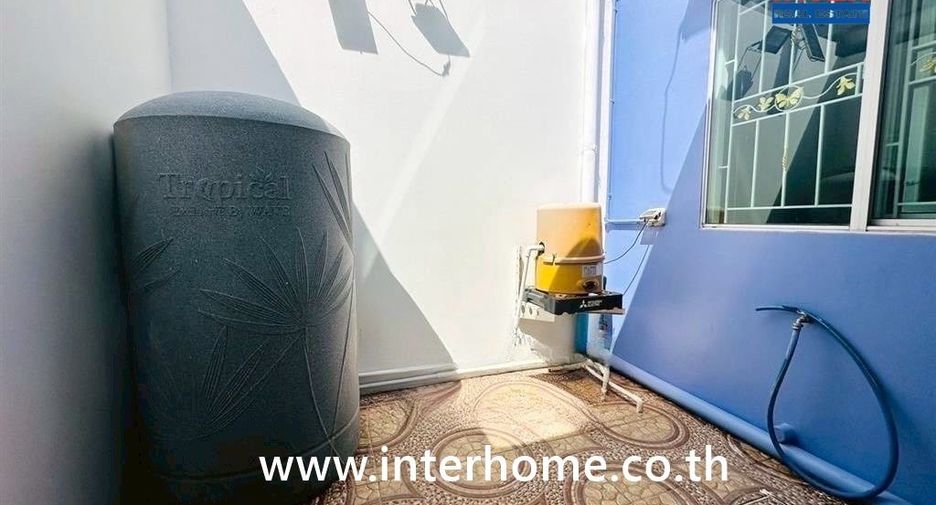 For sale 3 bedrooms townhouse in Sai Mai, Bangkok