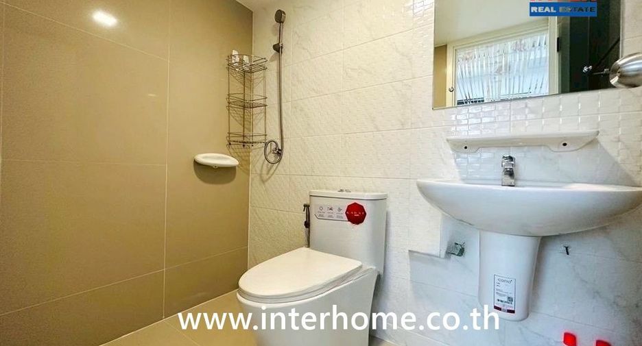 For sale 3 bedrooms townhouse in Sai Mai, Bangkok
