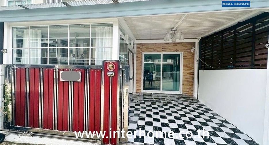 For sale 3 bedrooms townhouse in Sai Mai, Bangkok