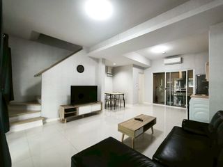 For rent 2 bedrooms townhouse in Bang Phli, Samut Prakan