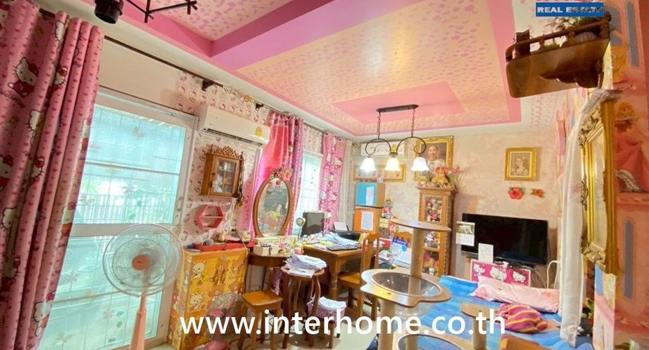 For sale 3 bedrooms townhouse in Khlong Luang, Pathum Thani