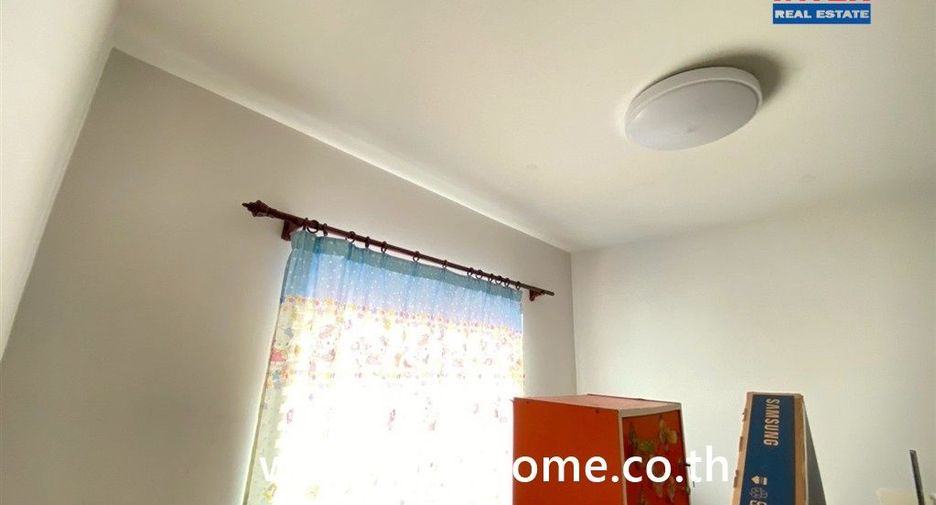 For sale 3 bedrooms townhouse in Khlong Luang, Pathum Thani
