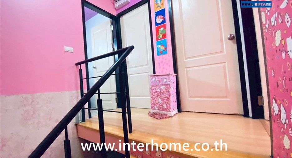 For sale 3 bedrooms townhouse in Khlong Luang, Pathum Thani