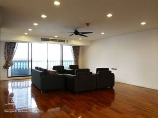 Apartment zur Miete mit 4 Zimmer in Khlong Toei, Bangkok