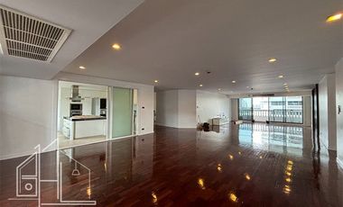 Apartment zur Miete mit 4 Zimmer in Khlong Toei, Bangkok