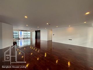 Apartment zur Miete mit 4 Zimmer in Khlong Toei, Bangkok