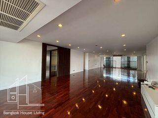 Apartment zur Miete mit 4 Zimmer in Khlong Toei, Bangkok