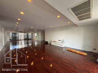 Apartment zur Miete mit 4 Zimmer in Khlong Toei, Bangkok