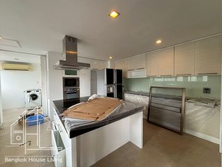 Apartment zur Miete mit 4 Zimmer in Khlong Toei, Bangkok