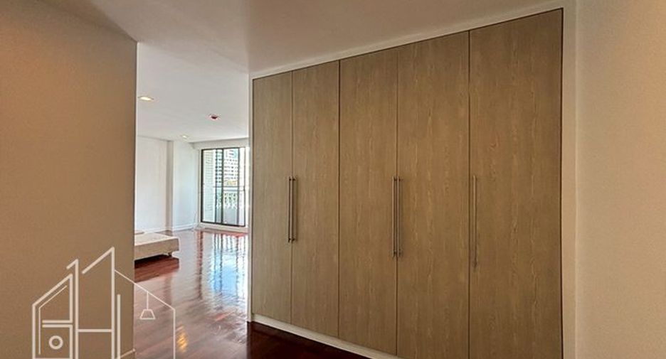 Apartment zur Miete mit 4 Zimmer in Khlong Toei, Bangkok