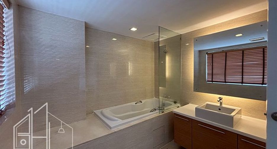 Apartment zur Miete mit 4 Zimmer in Khlong Toei, Bangkok