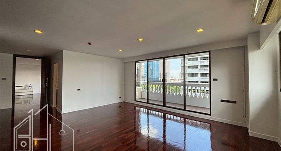 Apartment zur Miete mit 4 Zimmer in Khlong Toei, Bangkok